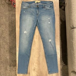 Hollister Super Skinny Jean 15R